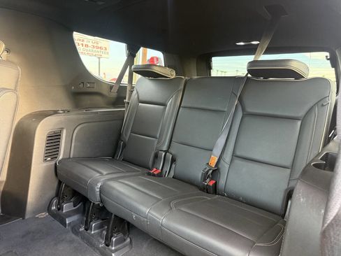 Used 2021 Chevrolet Suburban Premier w/ Premium Package image 29