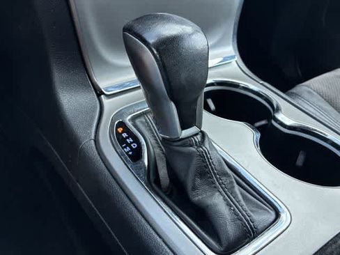 Used 2020 Jeep Grand Cherokee Laredo w/ Laredo X Package RWD image 33