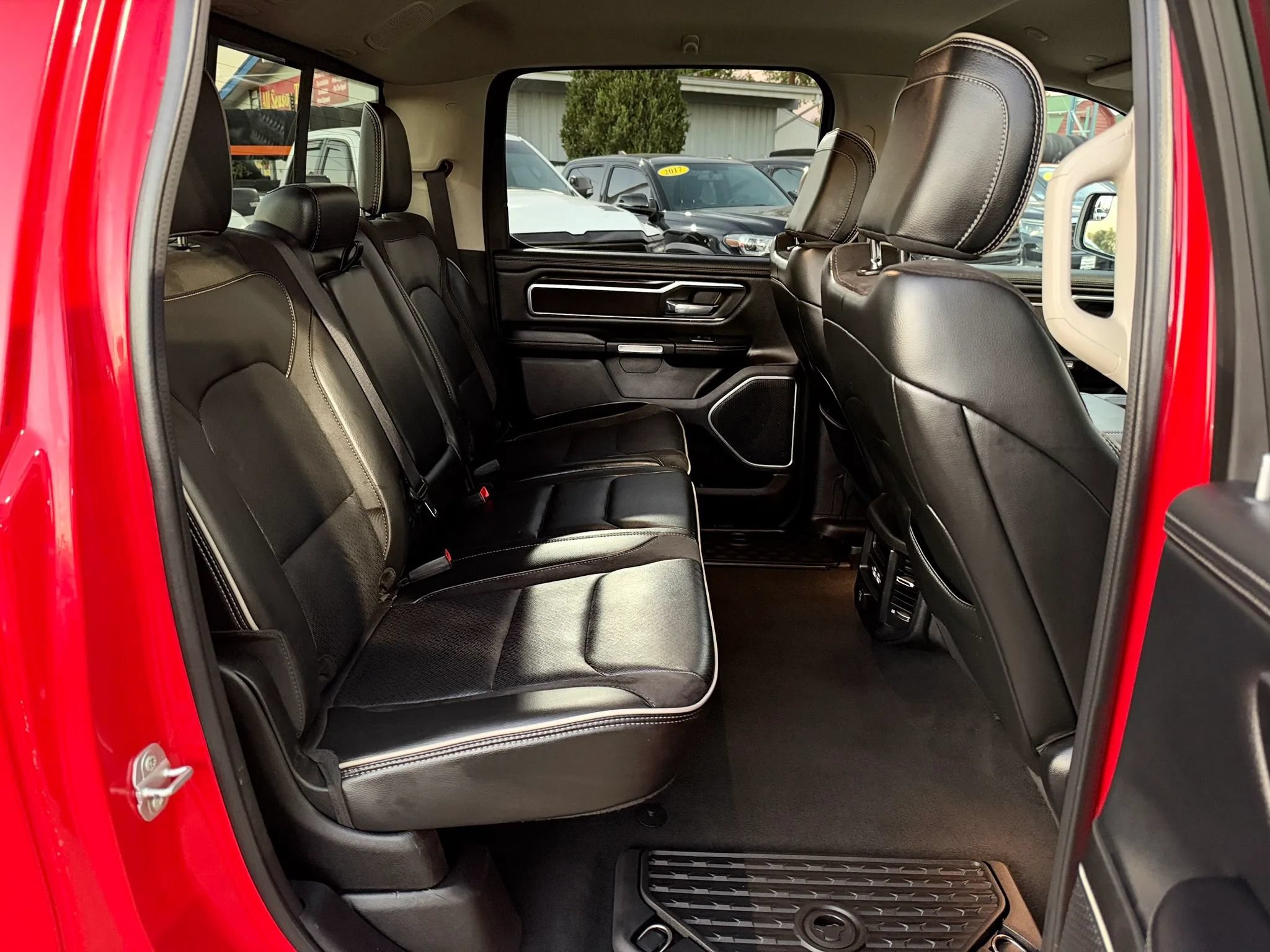 Used 2022 RAM 1500 Laramie AWD/4WD image 20