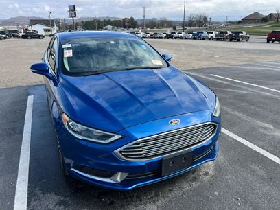 Used 2017 Ford Fusion SE w/ Fusion SE Technology Package