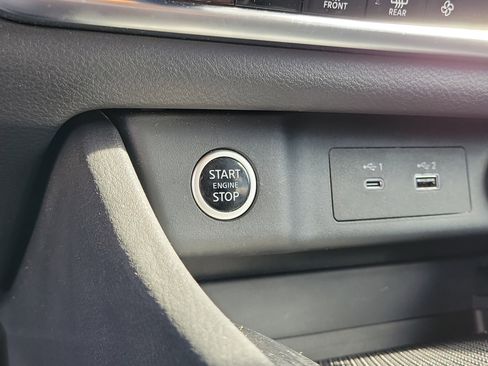 Used 2023 Nissan Rogue SV image 28