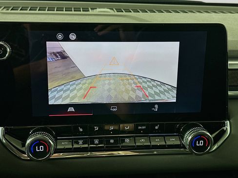 New 2025 GMC Canyon Elevation w/ Convenience Package image 16