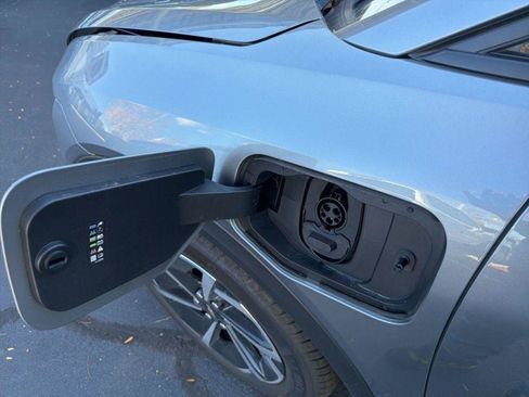 New 2026 Chevrolet Equinox EV LT image 45