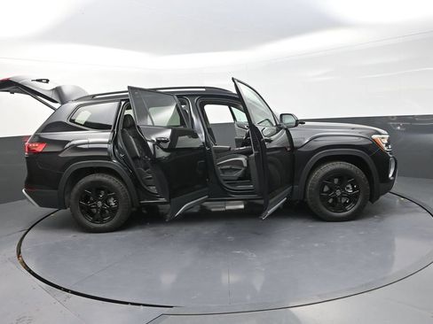 New 2026 Volkswagen Atlas Peak Edition AWD/4WD image 36