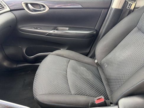 Used 2018 Nissan Sentra SR w/ SR Midnight Edition Package image 12