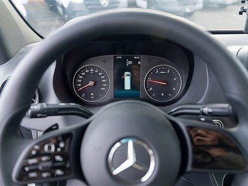 New 2024 Mercedes-Benz Sprinter 4500 image 7