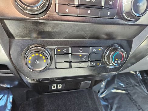 Used 2020 Ford F150 XLT image 6