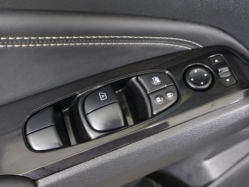 Used 2023 Nissan Altima 2.5 SL FWD image 40