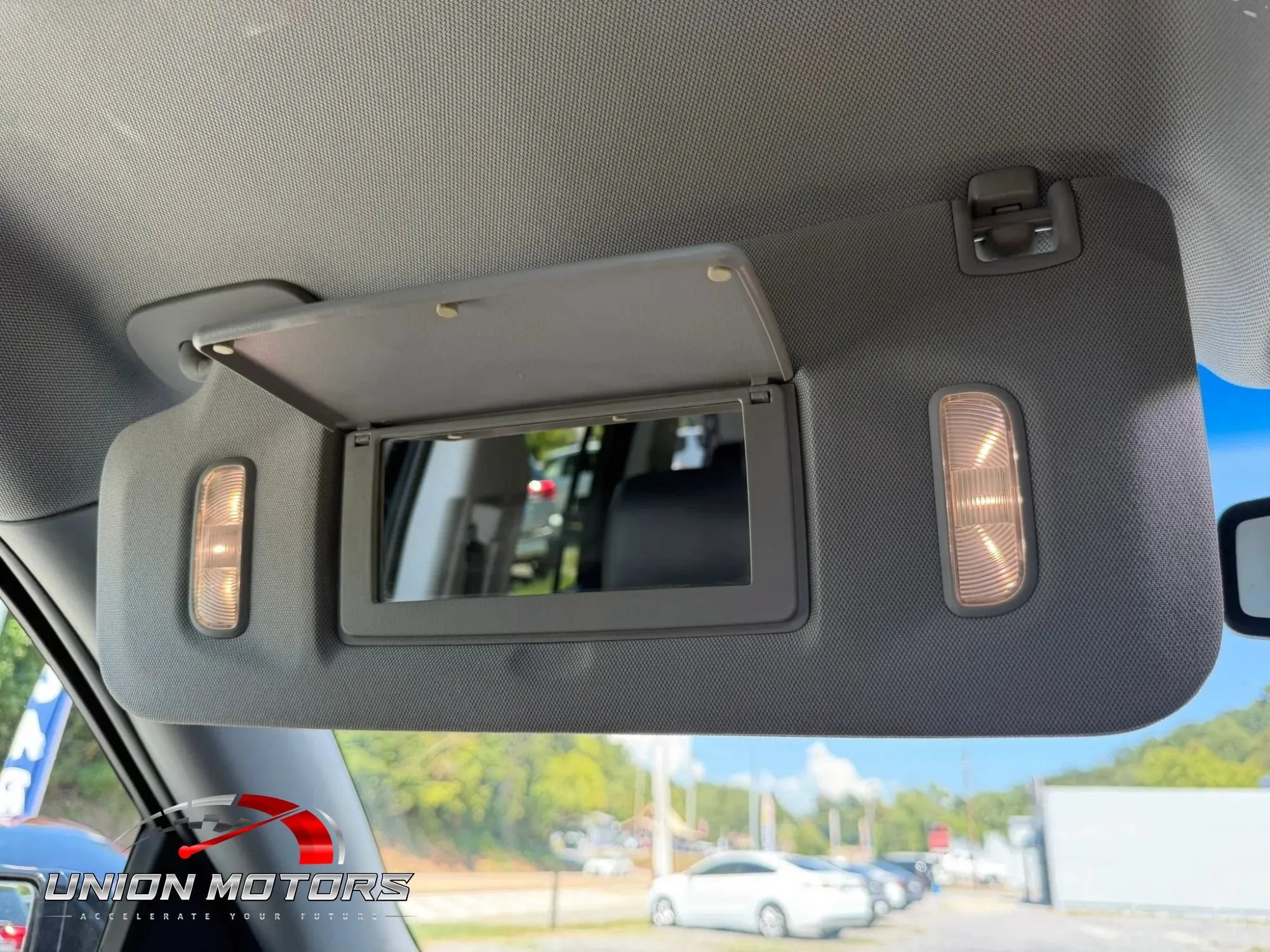 Used 2020 GMC Yukon XL SLT AWD/4WD image 48