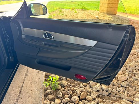 Used 2002 Ford Thunderbird RWD image 18