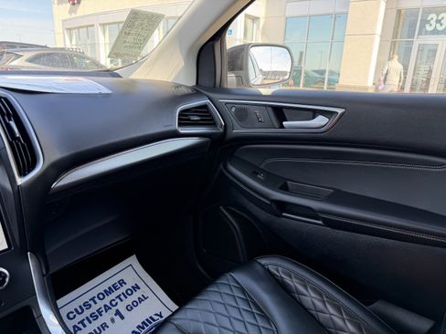 Certified 2024 Ford Edge Titanium image 11