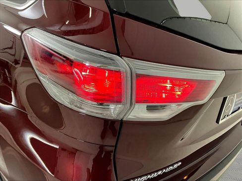 Used 2016 Toyota Highlander Limited AWD/4WD image 23