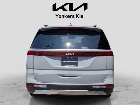 Used 2023 Kia Carnival SX FWD image 7