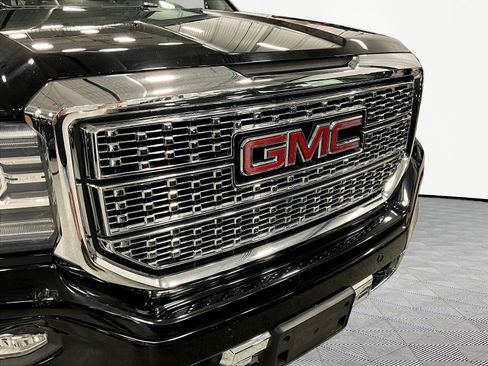 Used 2018 GMC Sierra 1500 Denali AWD/4WD image 34