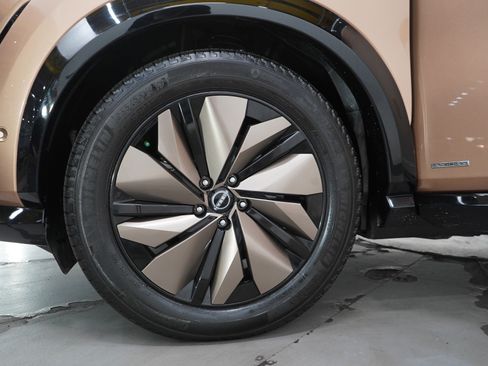 Used 2023 Nissan Ariya FWD image 35