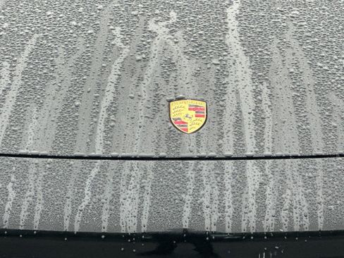 Used 2019 Porsche Cayenne image 12