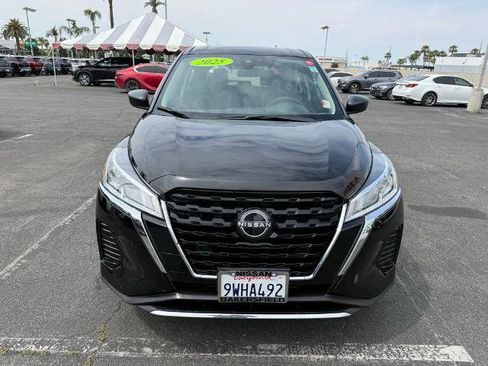 Certified 2025 Nissan Kicks Play S FWD image 2