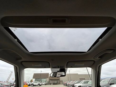 New 2026 Hyundai Venue SEL image 11