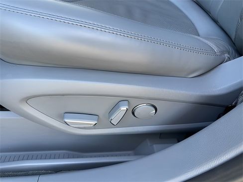 Used 2020 Lincoln Nautilus Reserve image 27