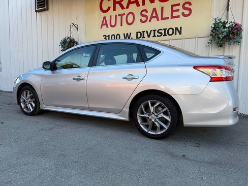 Used 2013 Nissan Sentra SR w/ Premium Pkg FWD image 9
