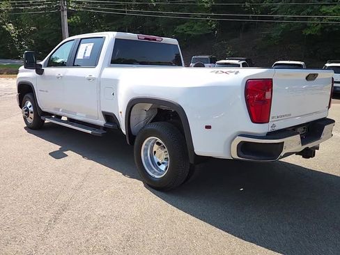 Used 2025 Chevrolet Silverado 3500 LT w/ Safety Package AWD/4WD image 3