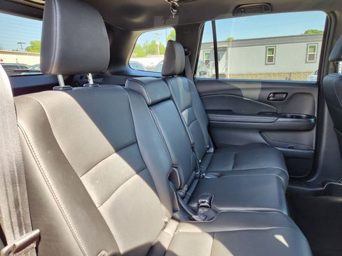 Certified 2023 Honda Passport EX-L image 15