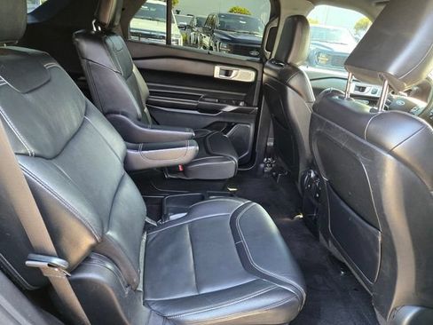 Used 2020 Ford Explorer ST w/ ST High-Performance Pack AWD/4WD image 14