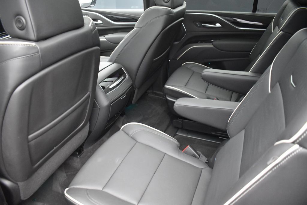 Used 2022 Cadillac Escalade Sport w/ Touring Package AWD/4WD image 26