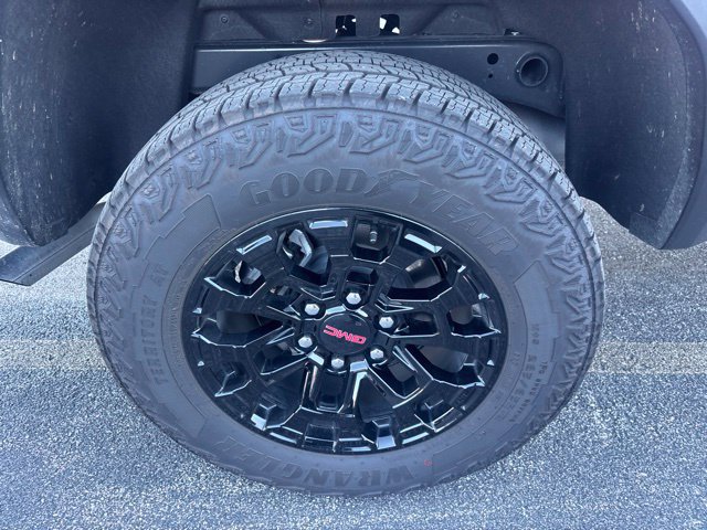 Used 2026 GMC Canyon Elevation w/ Convenience Package AWD/4WD image 9