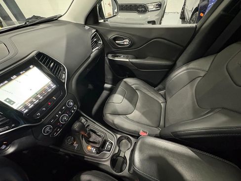 Used 2021 Jeep Cherokee Limited w/ Elite Package image 34