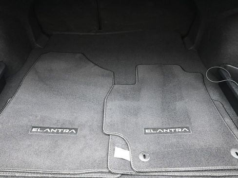 Certified 2024 Hyundai Elantra SEL w/ Convenience Package image 27