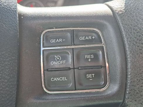 Used 2017 RAM 1500 Classic SLT AWD/4WD image 15