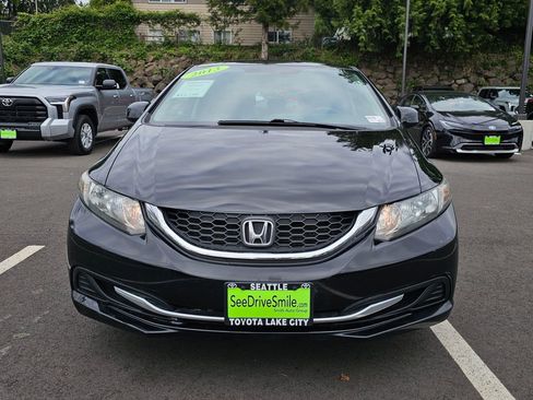Used 2013 Honda Civic LX image 2