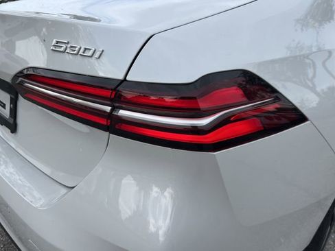 New 2026 BMW 530i image 10