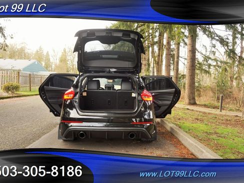Used 2017 Ford Focus RS image 29