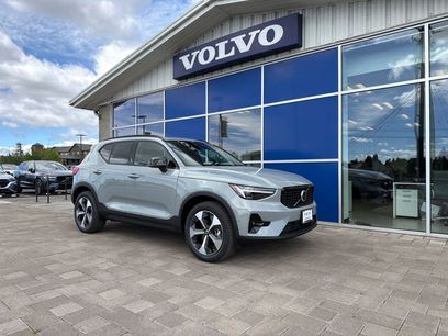 New 2026 Volvo XC40 B5 Plus w/ Protection Package Premier