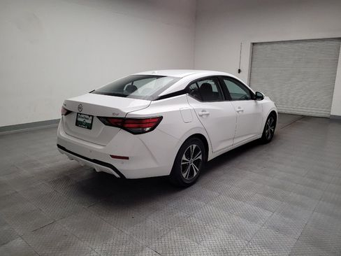 Used 2022 Nissan Sentra SV FWD image 9
