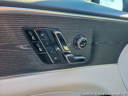 New 2026 Cadillac Lyriq Luxury w/ LPO, Floor Liner Package AWD/4WD image 17