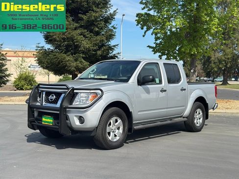 Used 2012 Nissan Frontier SV w/ SV Premium Utility Pkg image 1