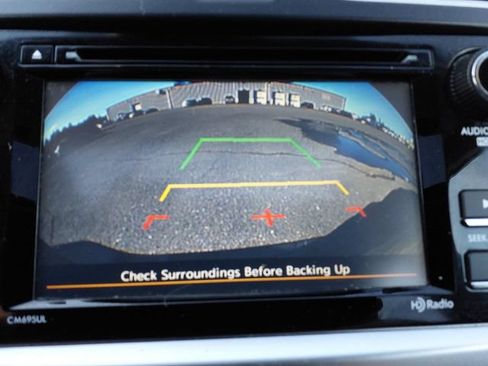 Used 2017 Subaru Crosstrek 2.0i Premium w/ Moonroof Package AWD/4WD image 16