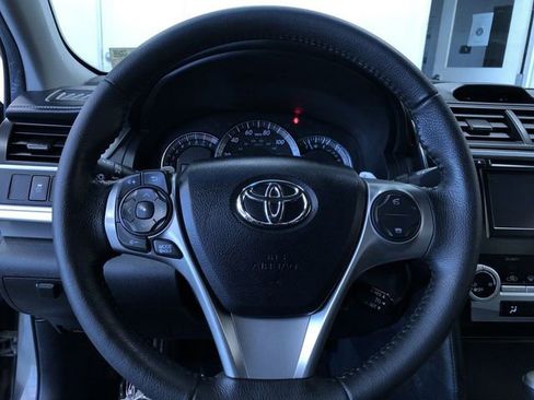 Used 2012 Toyota Camry SE w/ Preferred Accessory Pkg FWD image 25
