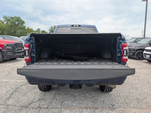 Used 2022 RAM 2500 Big Horn w/ Level B Equipment Group AWD/4WD image 15