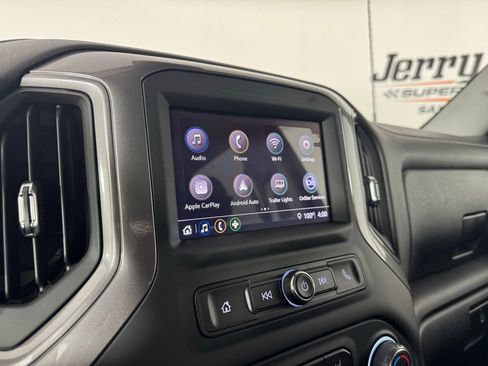 Used 2024 Chevrolet Silverado 2500 Custom AWD/4WD image 14