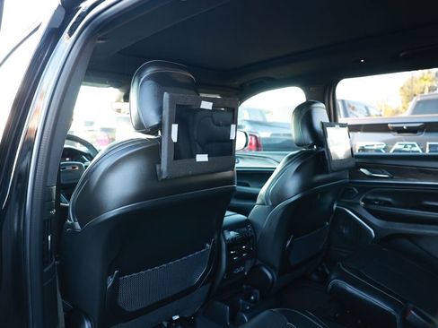 New 2025 Jeep Grand Cherokee L Overland image 28