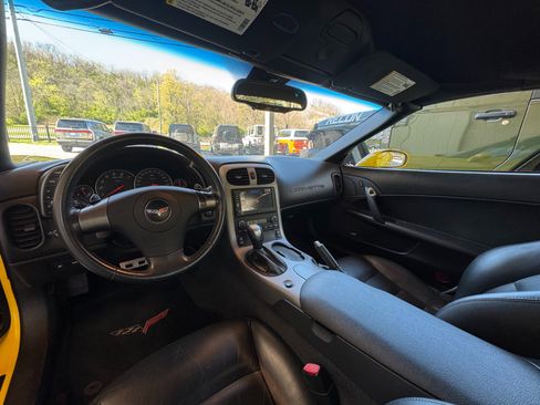Used 2007 Chevrolet Corvette Convertible w/ Preferred Equipment Group image 33
