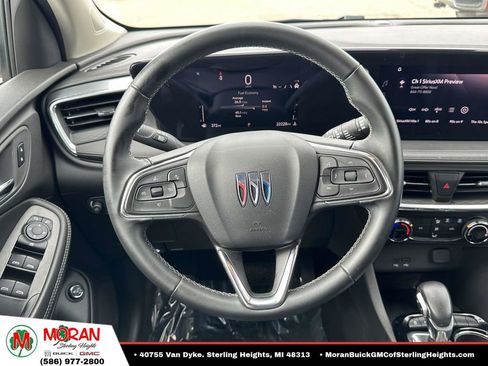 Used 2024 Buick Encore GX Preferred AWD/4WD image 15
