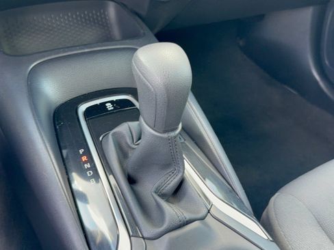 Used 2025 Toyota Corolla LE FWD image 21