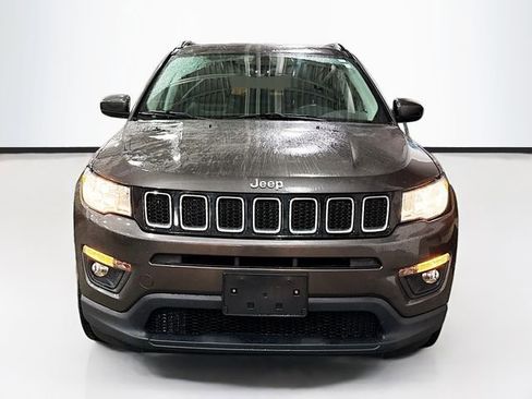 Used 2018 Jeep Compass Latitude w/ Popular Equipment Group image 4