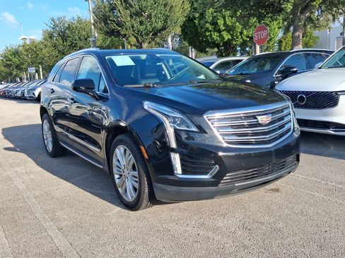 Used 2017 Cadillac XT5 Premium Luxury w/ LPO, Wheel Lock Package FWD image 23