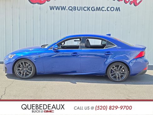 Used 2019 Lexus IS 300 F Sport w/ F Sport Package RWD image 4